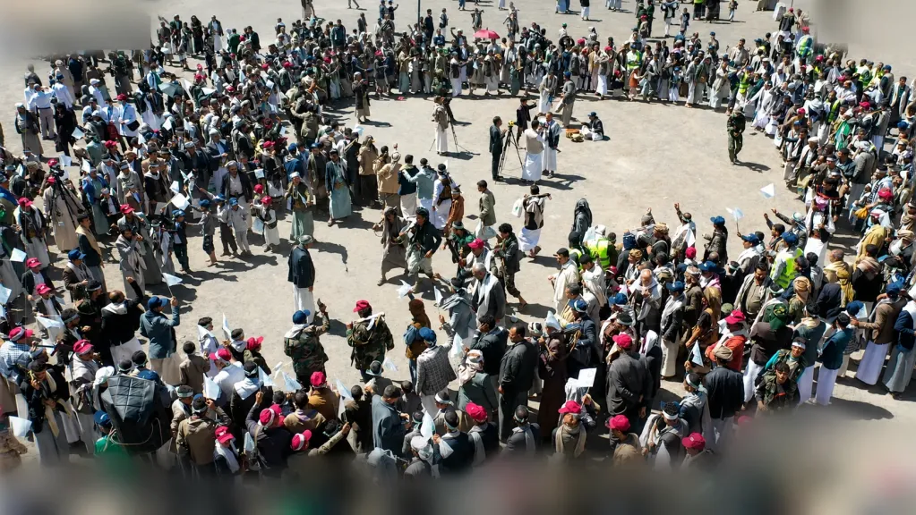 الحوثيون يدفعون القبائل اليمنية لإحياء عادة مجوسية منقرضة في احتفالاتهم بعيد الغدير